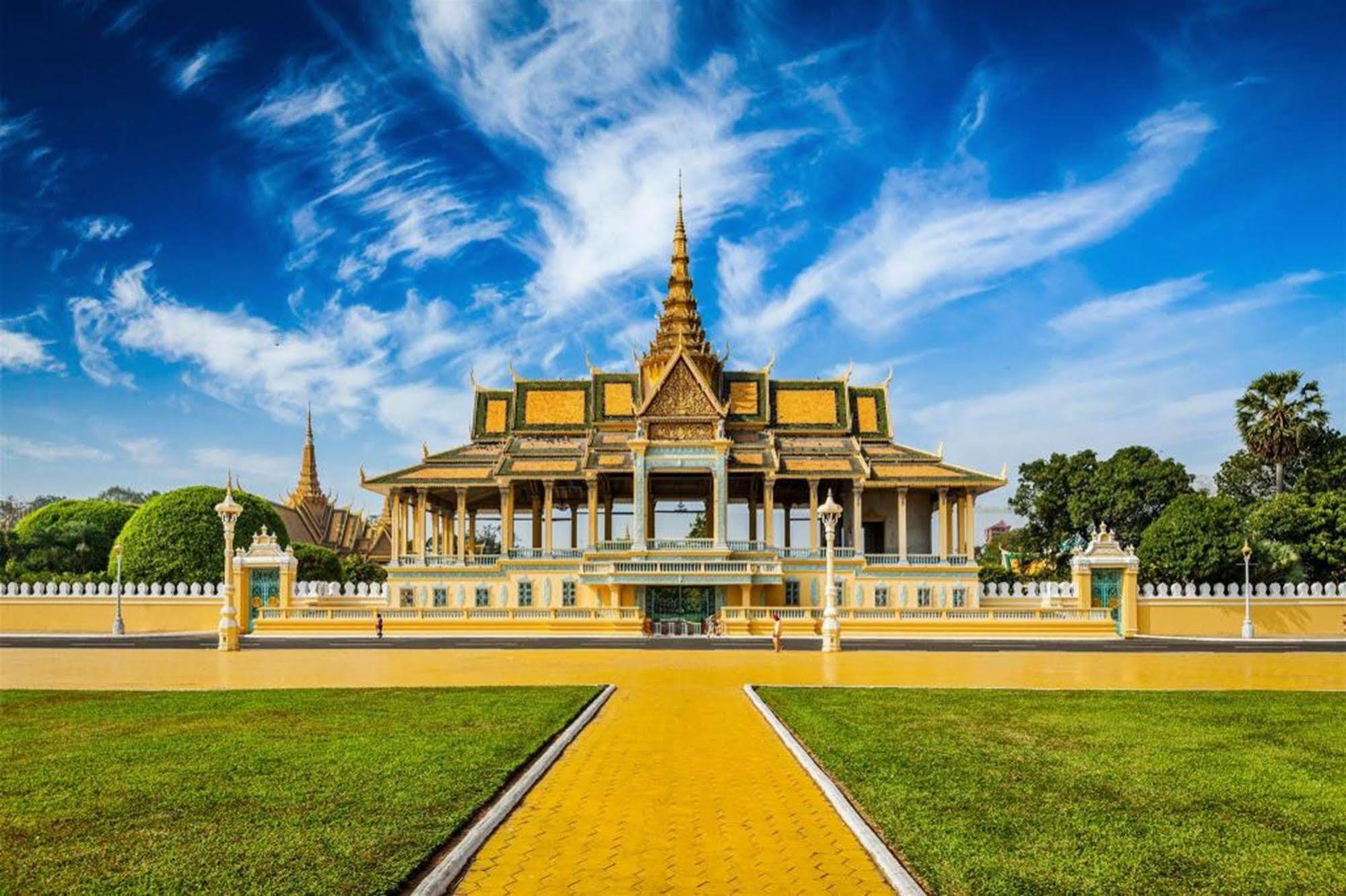 Lucky 2 pensión Phnom Penh Exterior foto